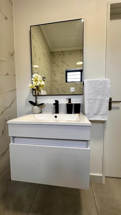 Stylish Executive Apartment With Power Backup Johannesburg Eksteriør bilde