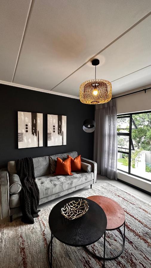 Stylish Executive Apartment With Power Backup Johannesburg Eksteriør bilde